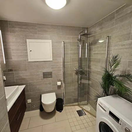 Moderne Leilighet 10 Min Fra Sentrum Apartment